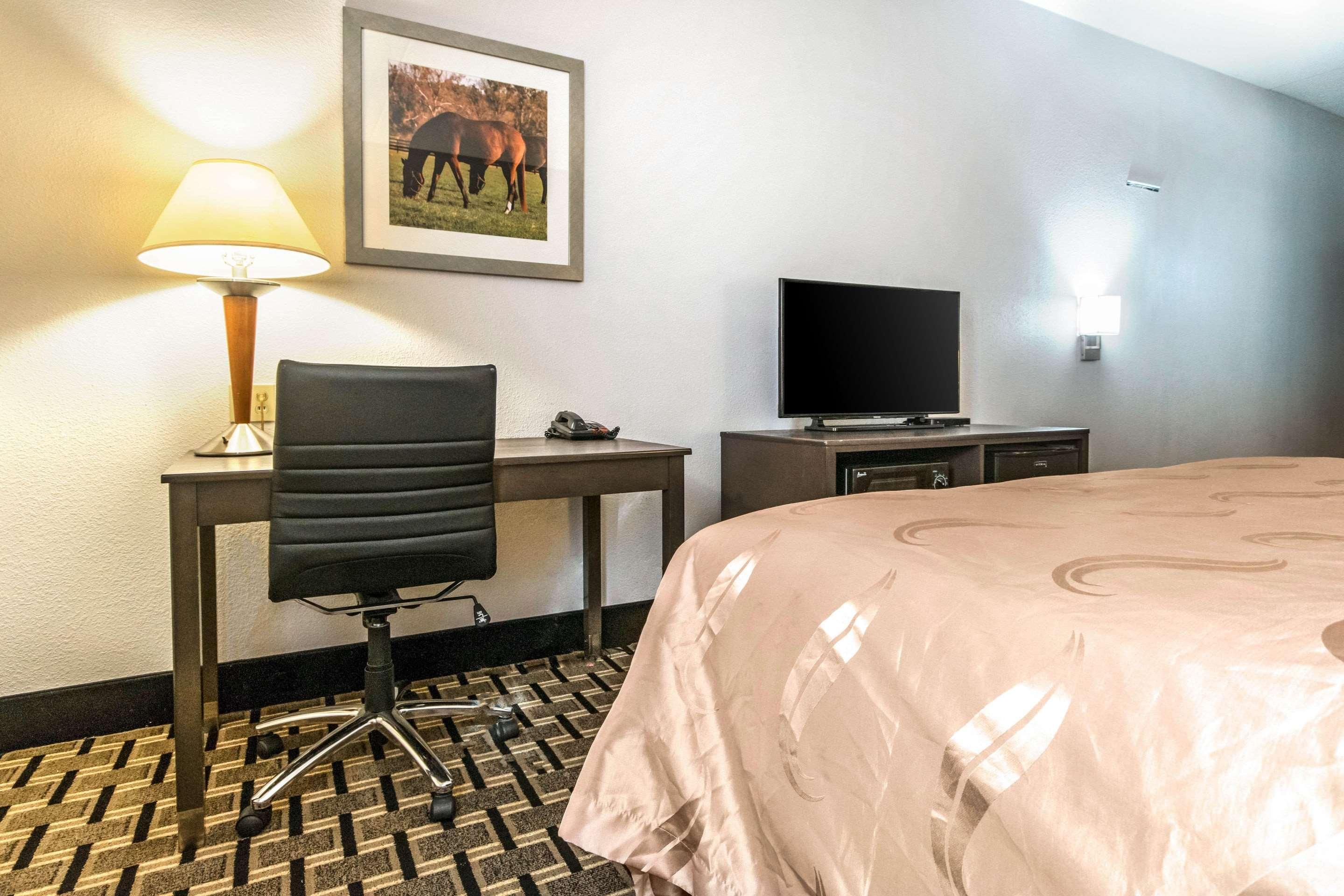 Spark By Hilton Lexington Hamburg מראה חיצוני תמונה